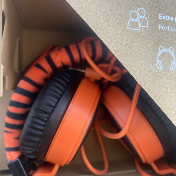 Planet Buddies Charlie the Tiger Furry kids wired headphones - Picture 9 of 15